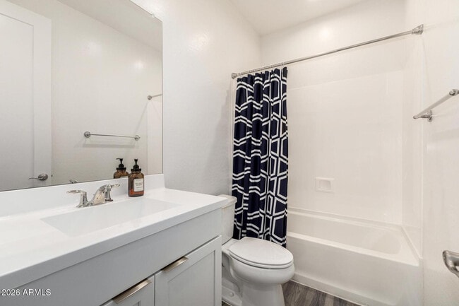 Building Photo - 11048 E Utah Ave