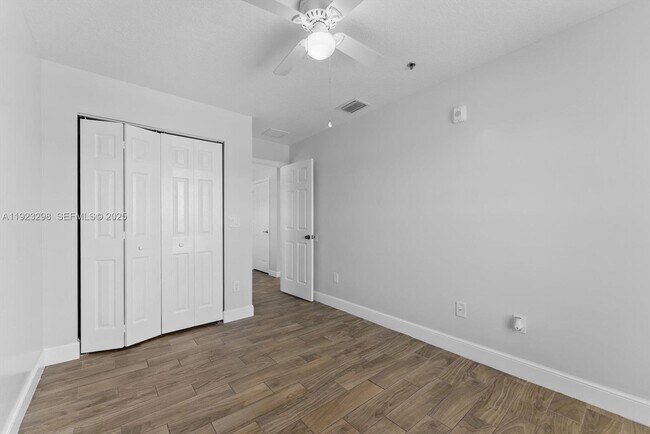 Building Photo - 56 W 12th St