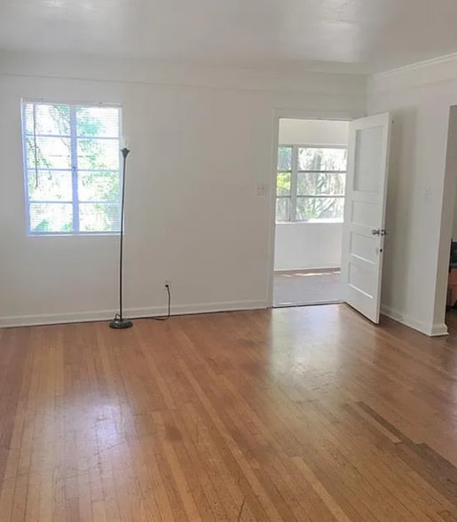 Living Area - 138 W 51st St