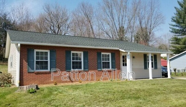 Primary Photo - 88 Lees Creek Rd
