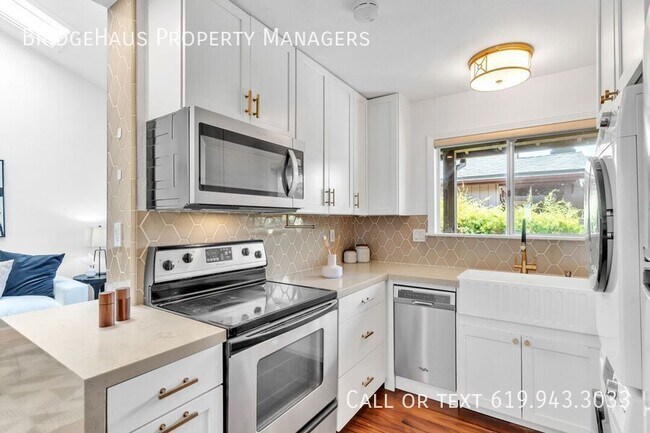 Building Photo - 4430 Cleveland Ave