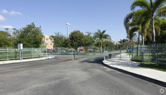 Building Photo - Westview Gardens