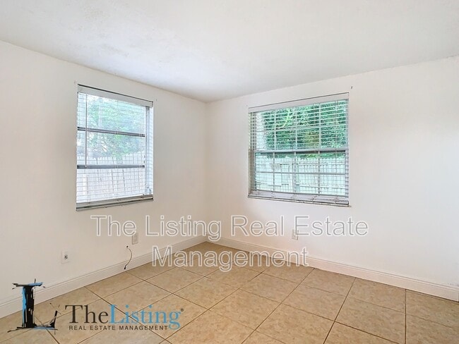 Building Photo - 1521 Swordbill Dr