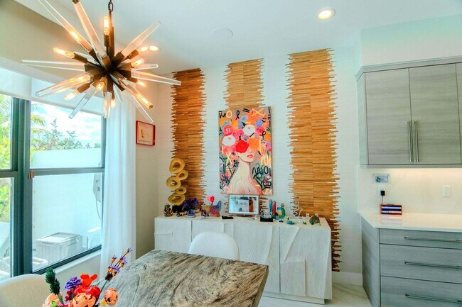 Building Photo - 8305 Fishhawk Falls Ct