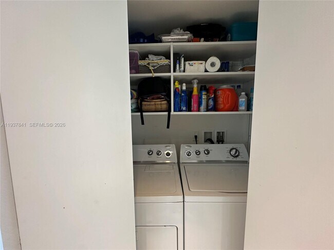 Building Photo - 150 Sunny Isles Blvd