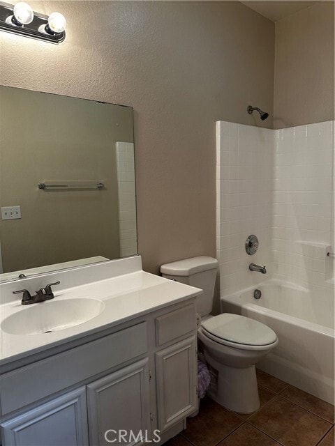 Building Photo - 15387 Avenida Fiesta