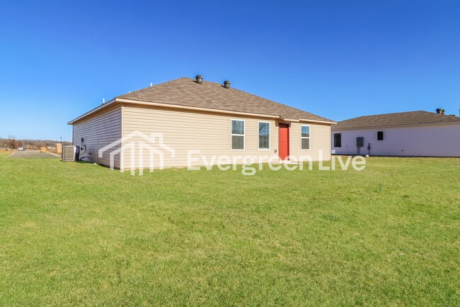 Building Photo - 41 Remington Ln