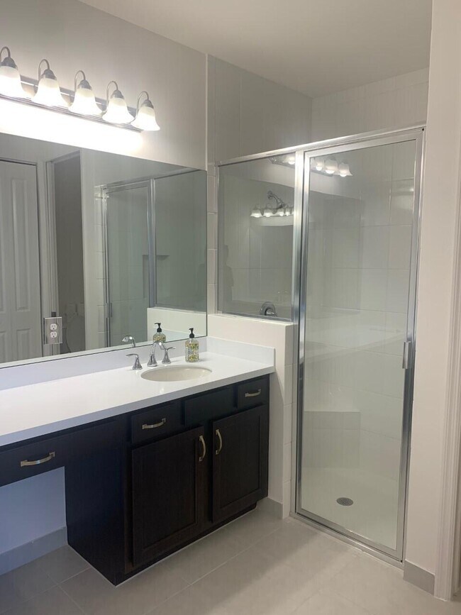 Building Photo - 11643 SW Moon River Way