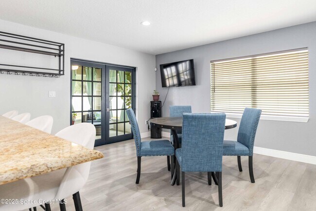 Building Photo - 1149 Scyphers St NE