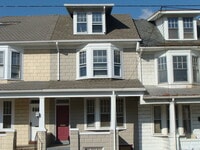 Building Photo - 4 Bedroom Home Near York Hospital On East End Of York City