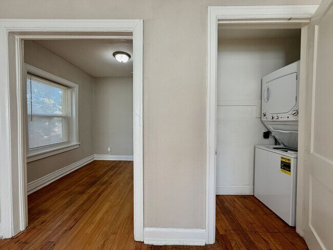 Building Photo - The Nelle