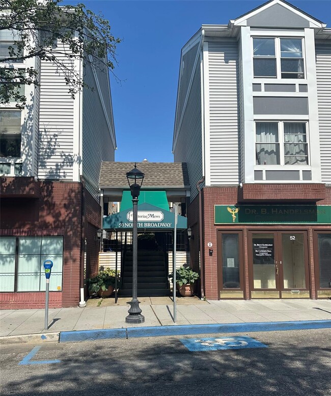 Building Photo - 50 N Broadway