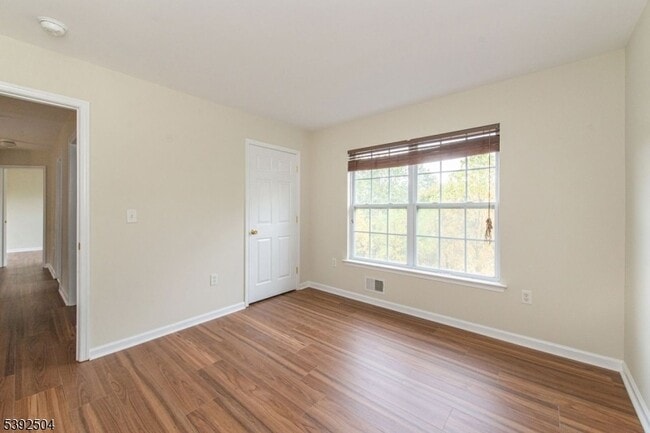Building Photo - 36 Winding Hill Dr