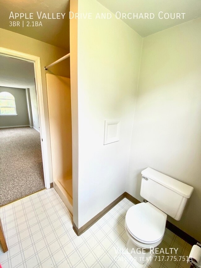 Building Photo - 710 Apple Valley Dr