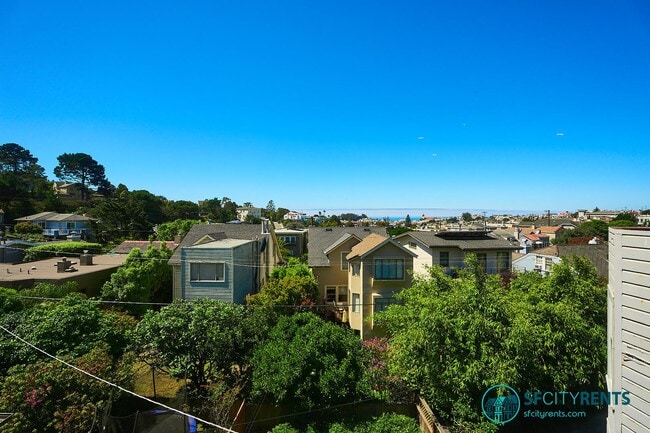 Building Photo - West Portal: Newly Remodeled Detached Sing...