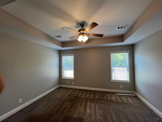 Building Photo - 114 Tahoe Ln