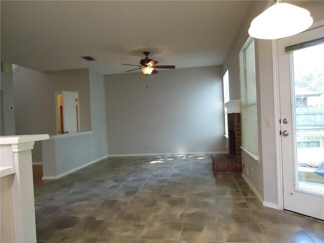 Building Photo - 17018 Jigsaw Pathway