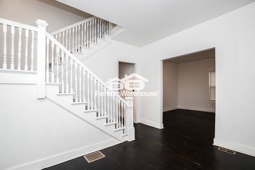 Building Photo - 1322 Yecker Ave