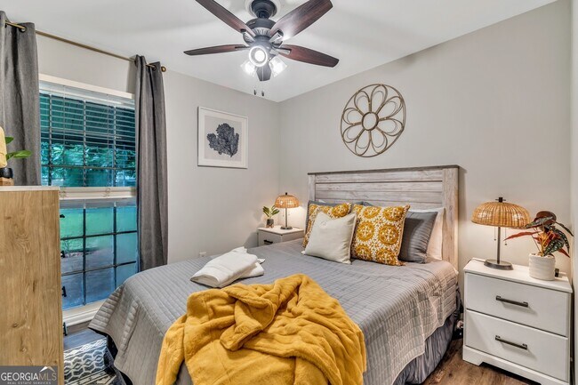 Building Photo - 4589 Ryan Rd