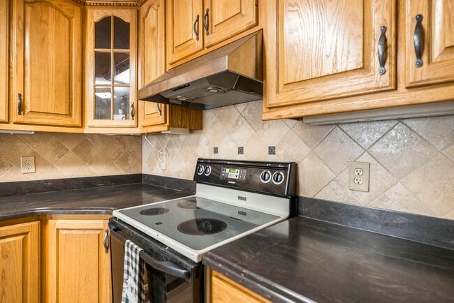 Building Photo - 123 Whipoorwill Way