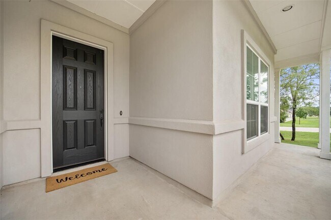 Building Photo - 127 Buteo St