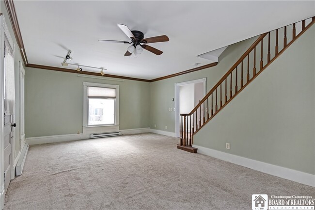 Building Photo - 101 Valley St