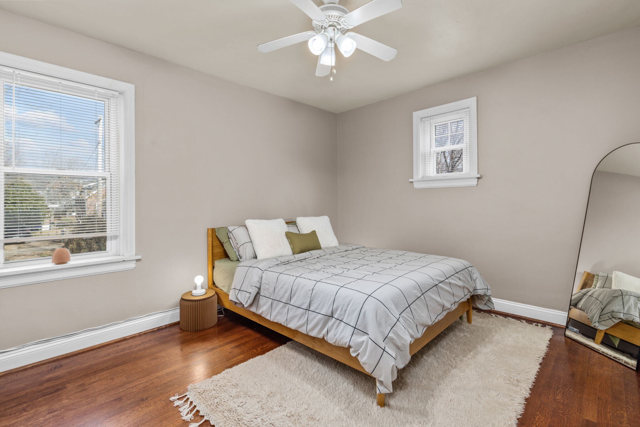 Building Photo - 6249 Odell St