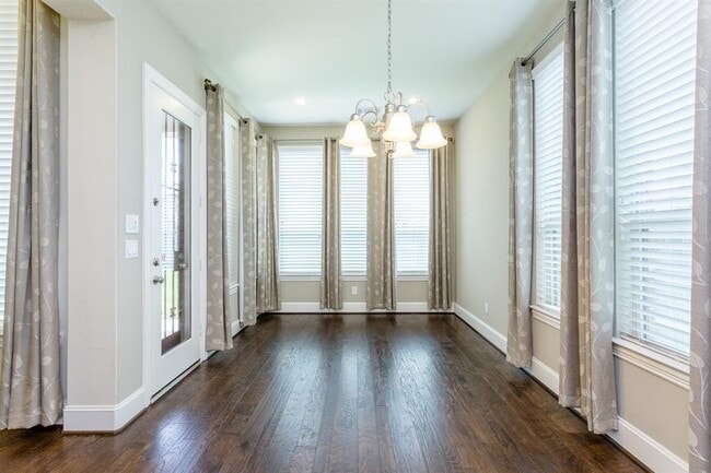 Building Photo - 4214 Quiet Dawn Ln