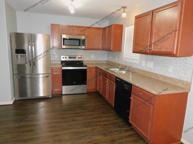Building Photo - 2627 Leighswood Dr
