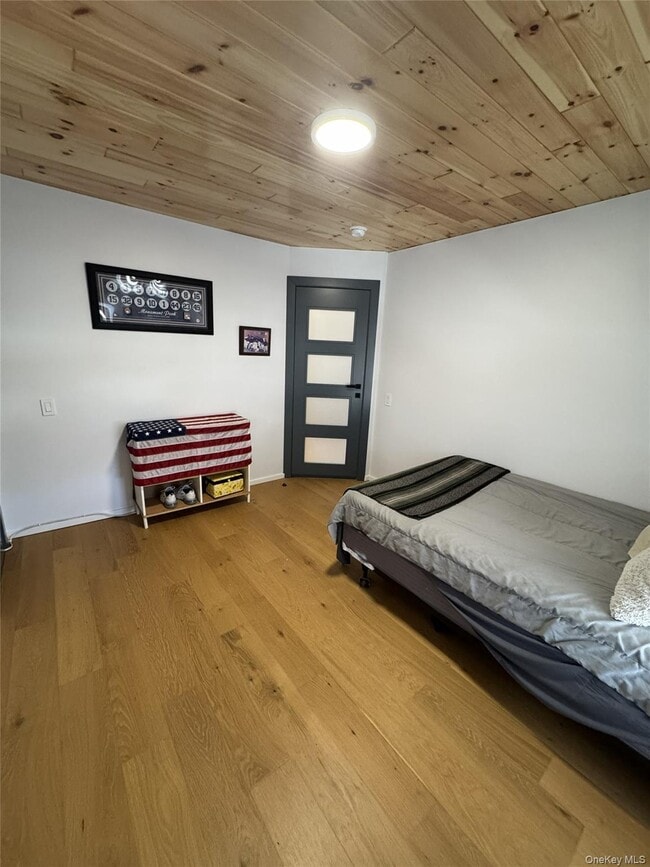 Building Photo - 241 Main St