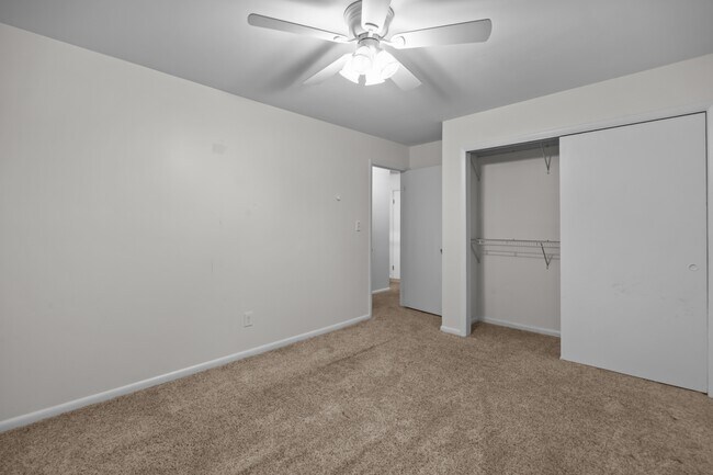 Building Photo - 1148 Willow Green Dr