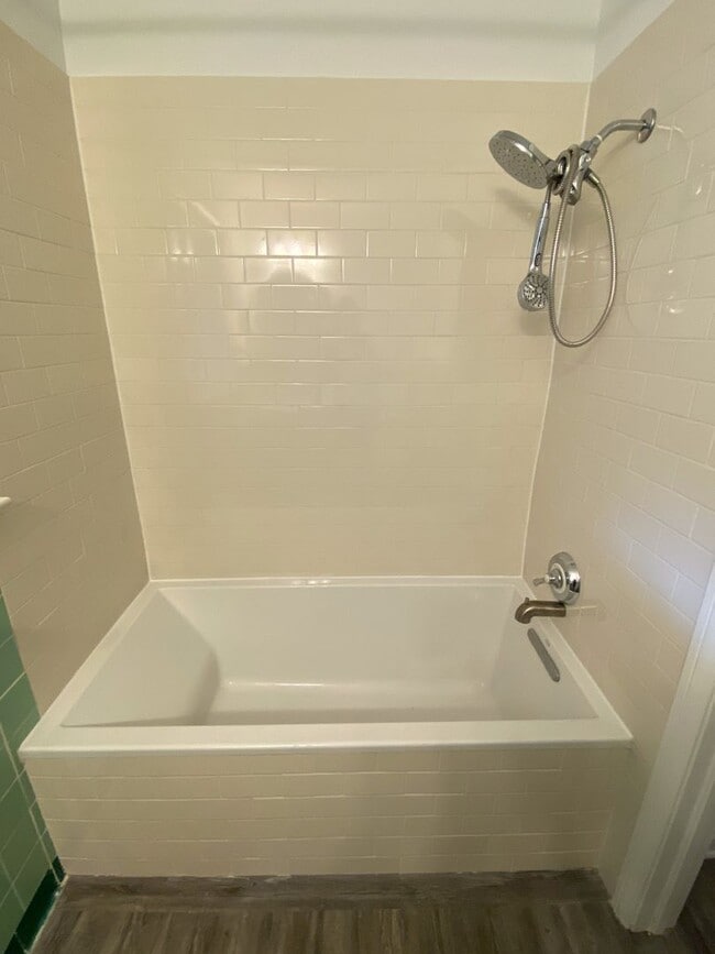 Building Photo - Single family home