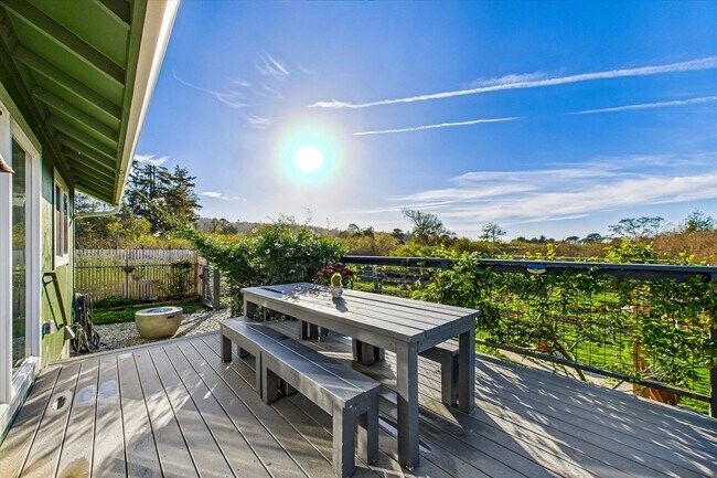 Building Photo - Custom Home on Property just outside of Eureka!