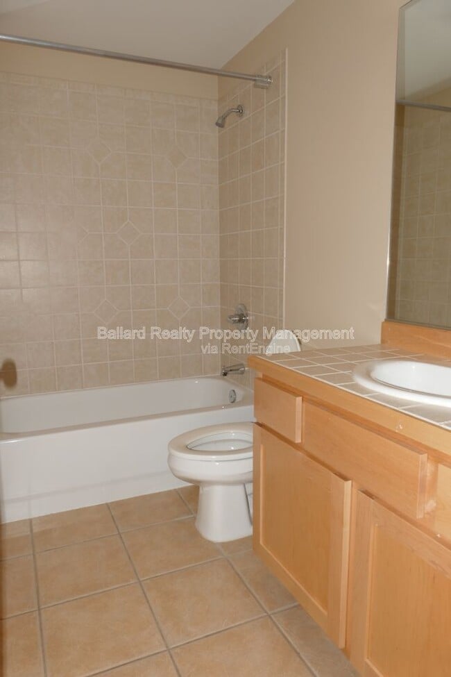 Building Photo - 810 NW 50th St