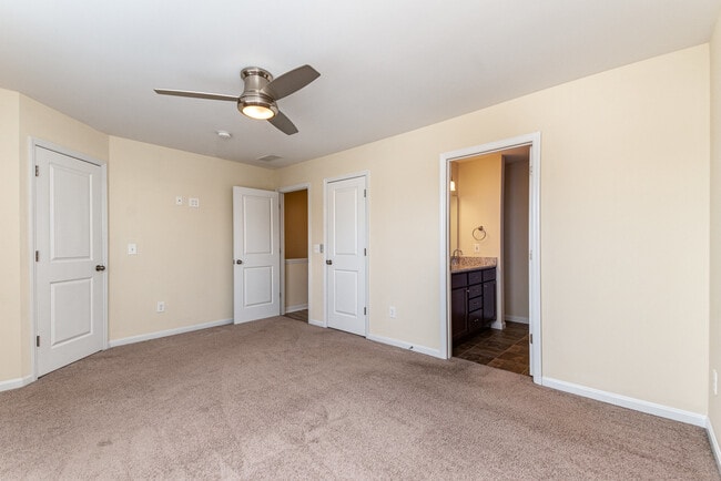 Building Photo - 487 S Arlington Rd