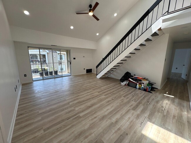 Building Photo - 72304 Delaire Landing Rd