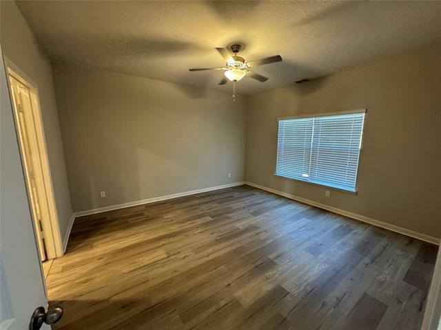 Building Photo - 213 Emma Dr