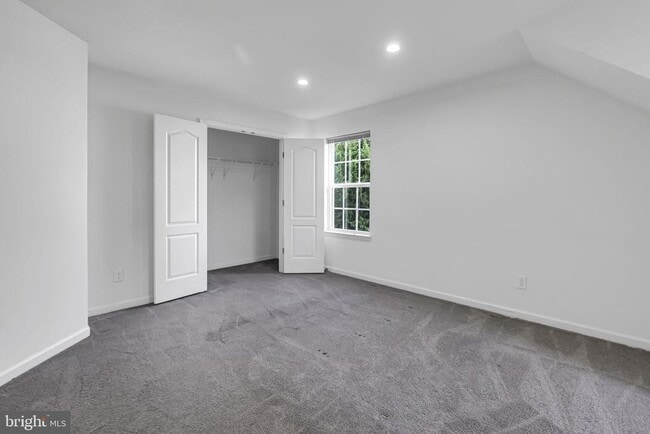 Building Photo - 40560 Aldie Springs Dr