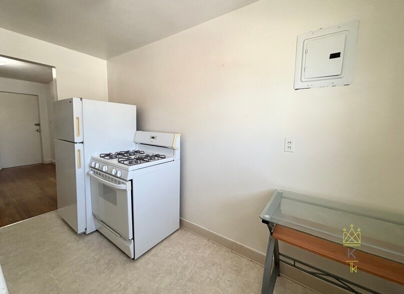 Building Photo - 49 Broadway