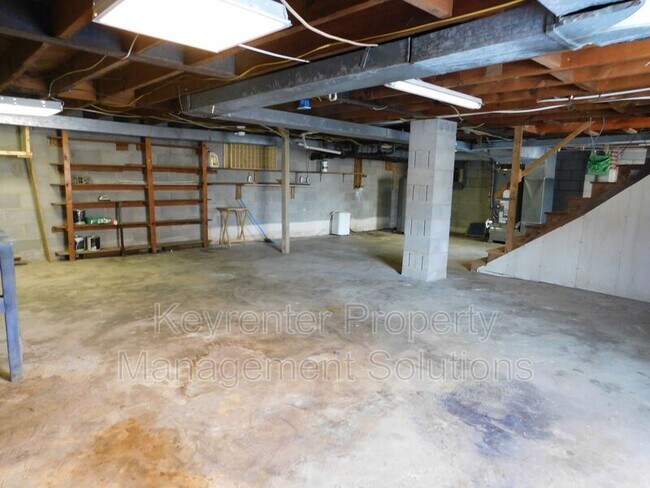 Building Photo - 277 Skyview Cir