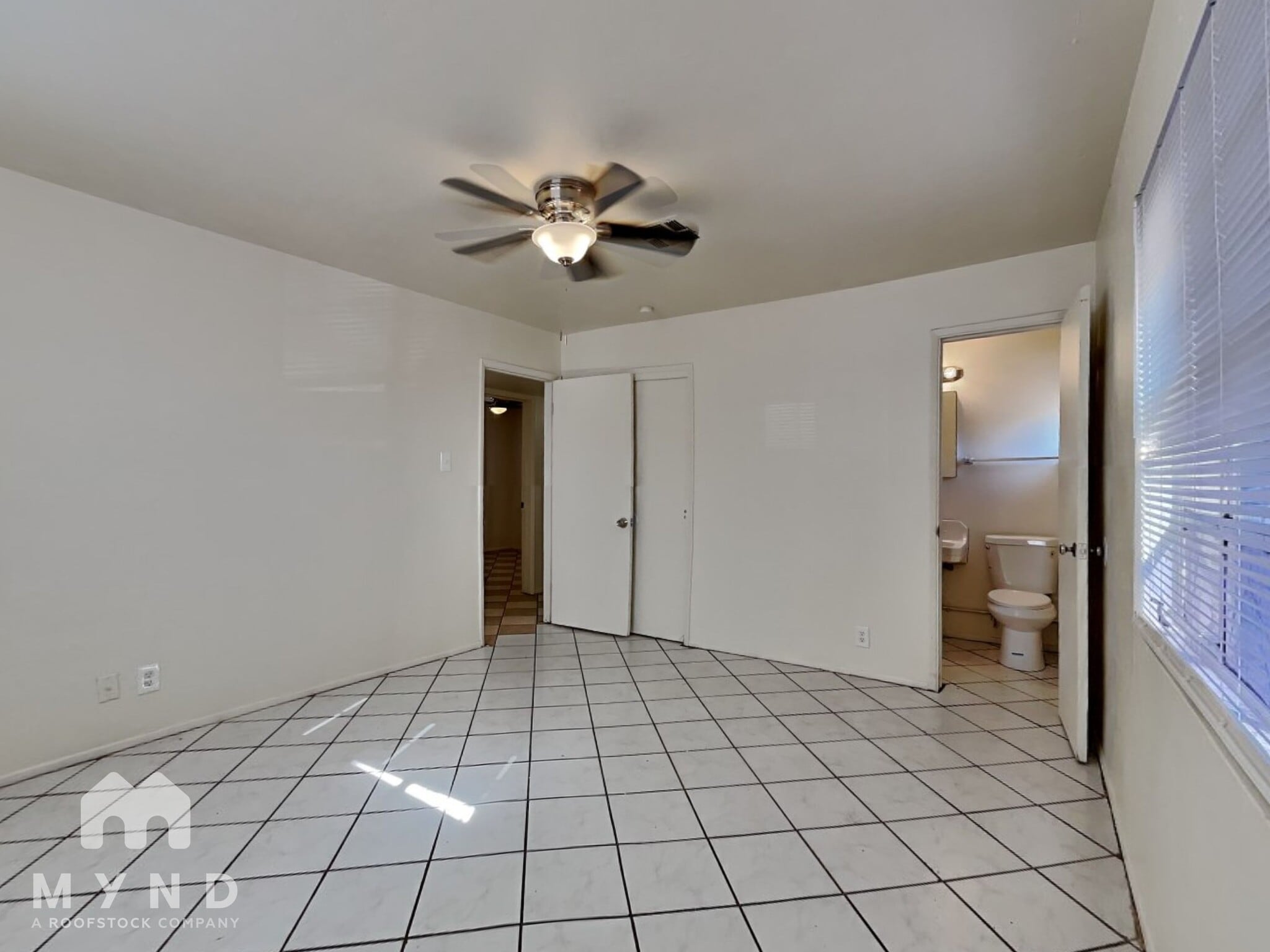 Building Photo - 5632 N 35th Ave