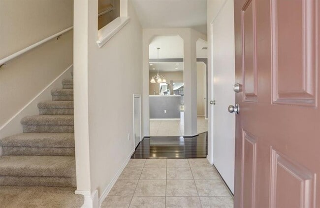 Building Photo - 347 Moonwalker Trail