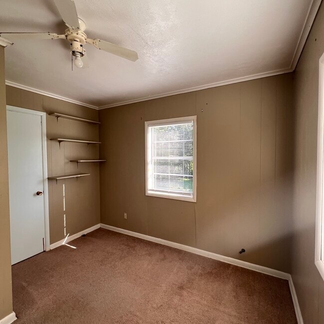 Building Photo - 3401 LA-121