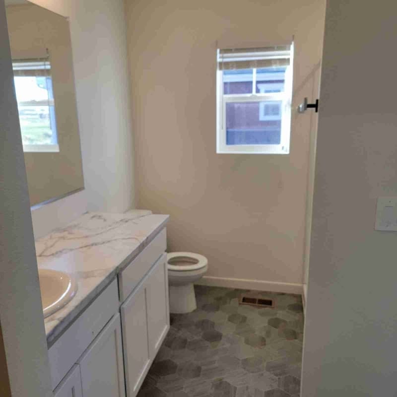 Building Photo - 323 Condor Wy