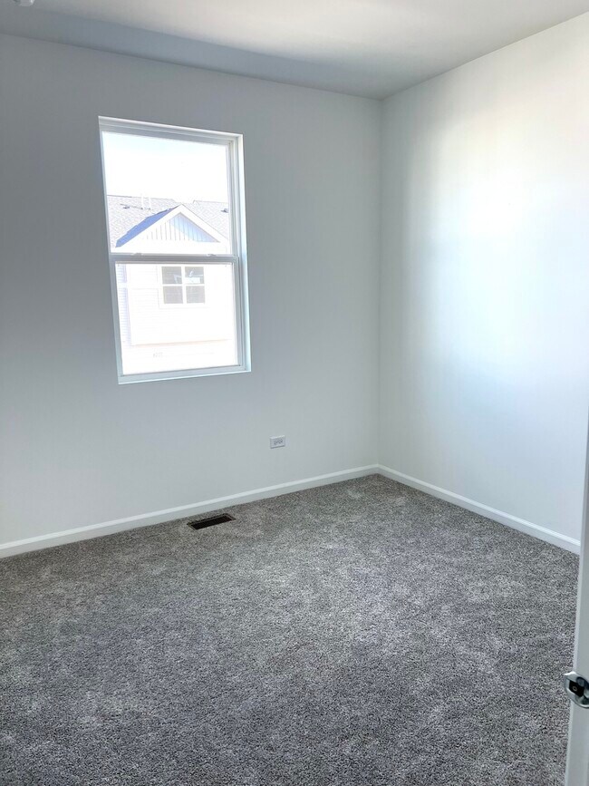 Building Photo - 4221 Chelsea Mnr Cir