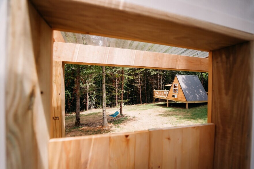 Building Photo - 1088 Al Martin Rd