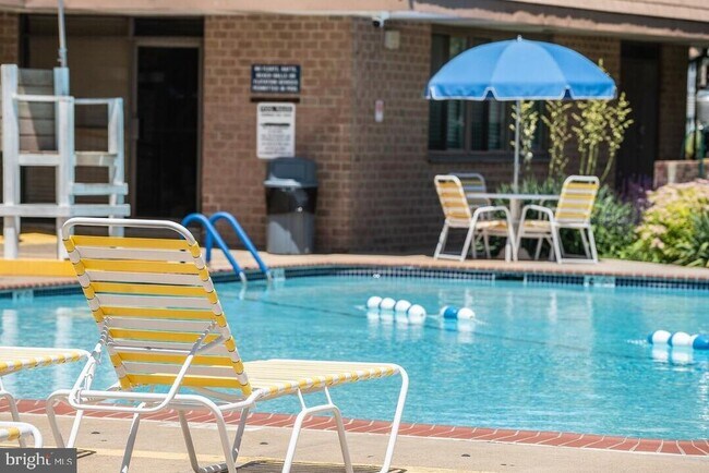 Building Photo - 44303 Delaire Landing Rd