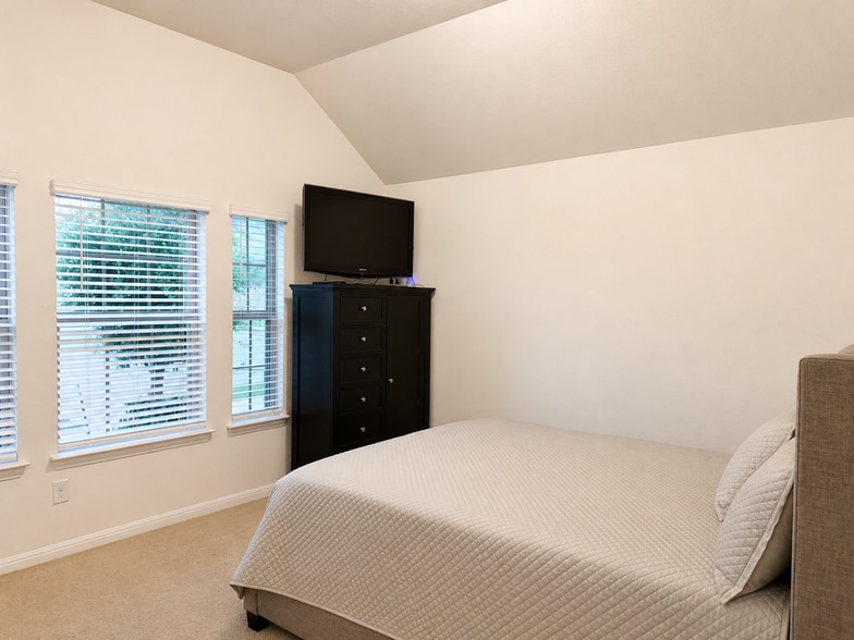 Building Photo - 1541 Harrongton Way