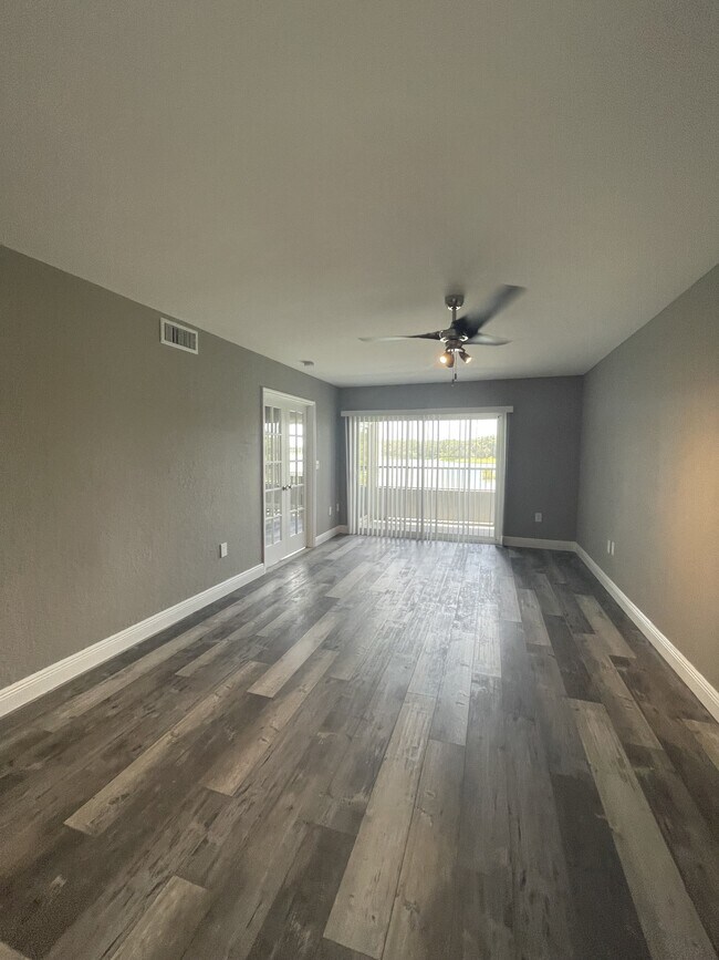 Building Photo - 2803 N Oakland Forest Dr