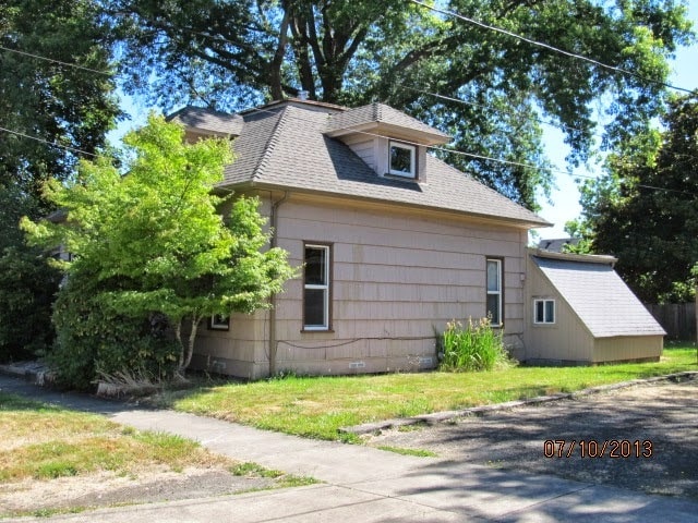 Building Photo - 429 NW 17th St